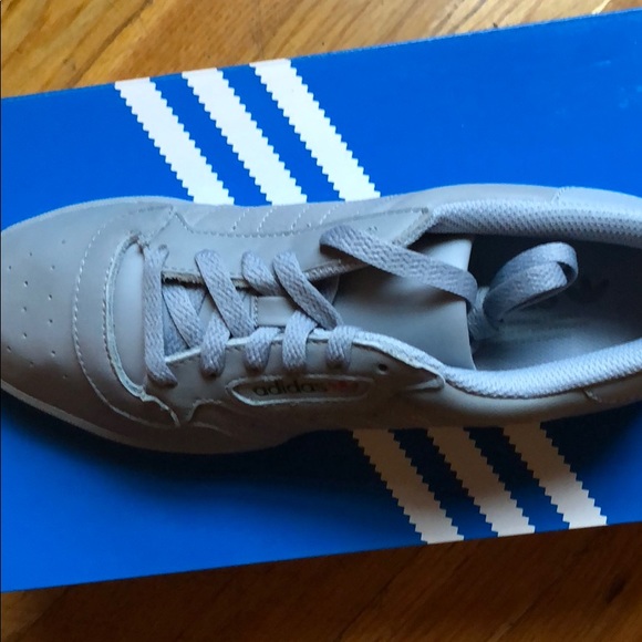 Yeezy Powerphase Calabasas 'Grey’, men’s BRAND NEW - Picture 2 of 6